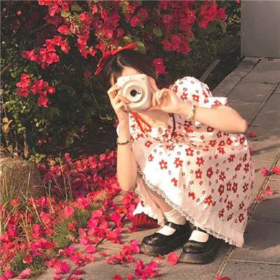 温岭伴游女生飞傲松的资料